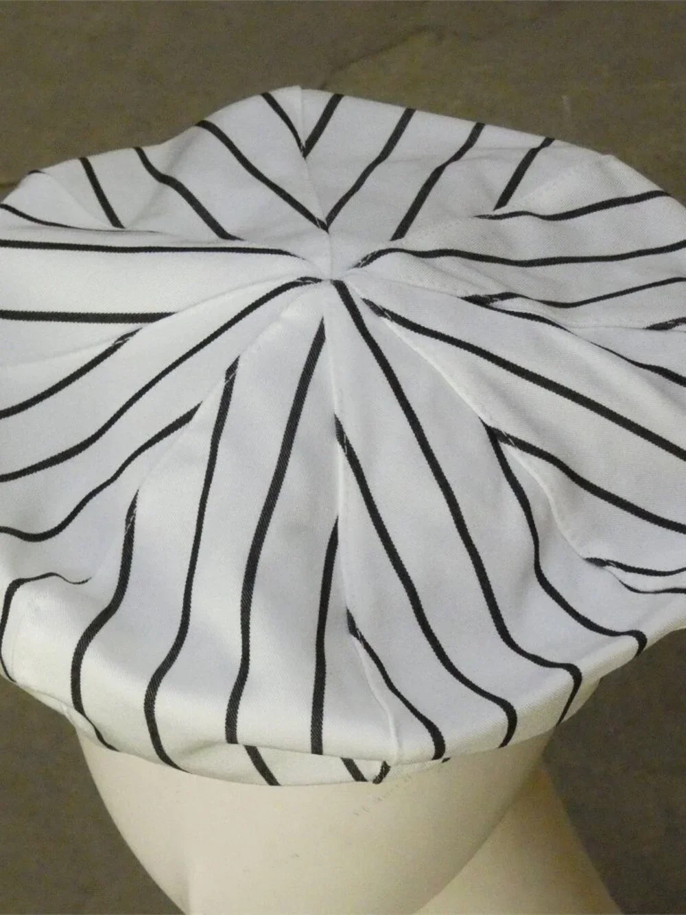 Giovannio New York Pinstripe Newsboy Beret Cap